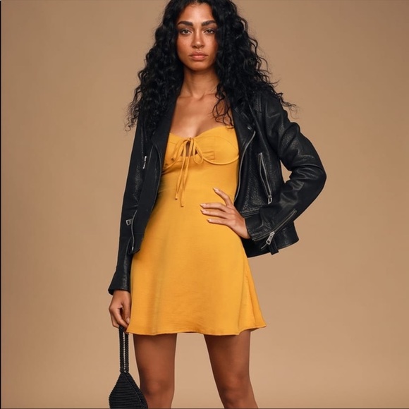 Lulus Dresses & Skirts - Lulu’s Kiss and Make Up Bustier Skater Dress